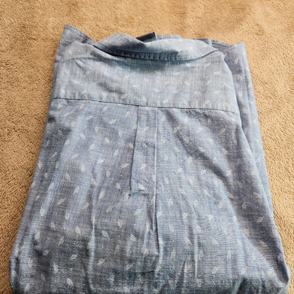 Vineyard Vines NWT Classic Fit SS Micro Palm Chambray Casuel Button Down Shirt. - Picture 15 of 15